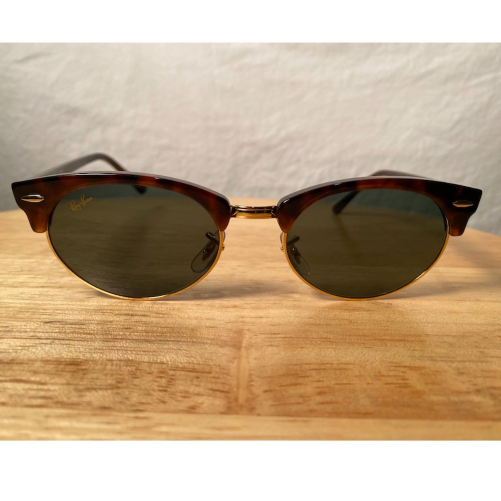 Ray Ban Clubmaster Oval sunglasses with case